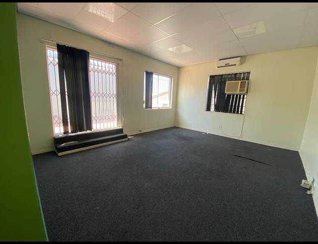 88M² OFFICE TO LET IN PAARDEN EILAND